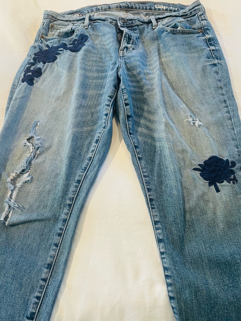 GAP Light Blue Distressed Ankle Jeans with Navy Floral Appliqué